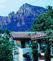 Los Abrigados Resort Image & Link to Website